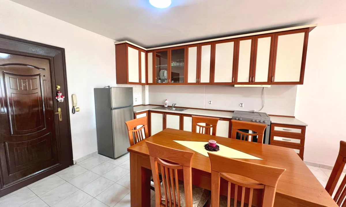 Shtepi me qera Apartament ne Tirane, 1+1, Mobilimi E mobiluar, Pagesa 400  Euro.