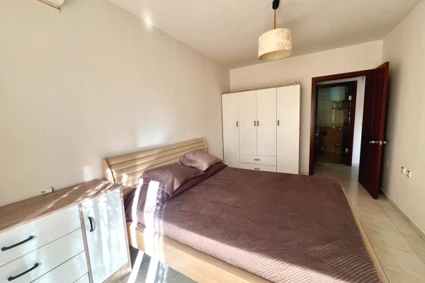 Shtepi me qera Apartament ne Tirane, 1+1, Mobilimi E mobiluar, Pagesa 400  Euro.