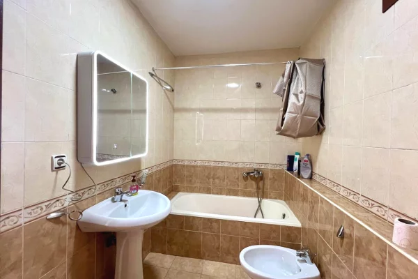 Shtepi me qera Apartament ne Tirane, 1+1, Mobilimi E mobiluar, Pagesa 400  Euro.