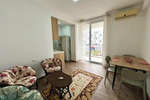 Shtepi me qera Apartament ne Tirane, 2+1, Mobilimi E mobiluar, Pagesa 420  Euro.