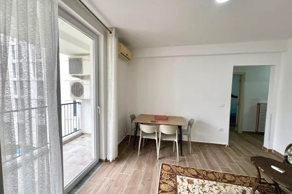 Shtepi me qera Apartament ne Tirane, 2+1, Mobilimi E mobiluar, Pagesa 420  Euro.