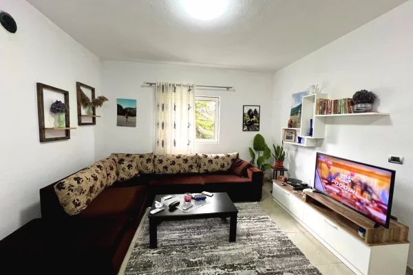 Shtepi ne shitje Shtepi Private ne Korce, 3+1, Mobilimi E mobiluar, Pagesa 120,000  Euro.