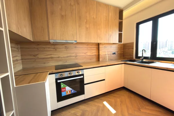 Shtepi ne shitje Apartament ne Tirane, 2+1, Mobilimi E mobiluar, Pagesa 252,000  Euro.