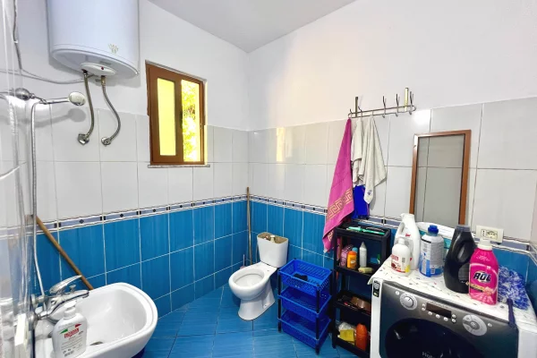 Shtepi me qera Shtepi Private ne Tirane, 2+1, Mobilimi E mobiluar, Pagesa 350  Euro.