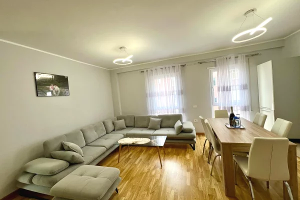 Shtepi ne shitje 3+1 ne Tirane - 246,000 Euro