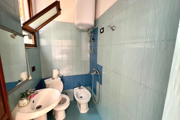 Shtepi me qera Shtepi Private ne Tirane, 2+1, Mobilimi E mobiluar, Pagesa 400  Euro.