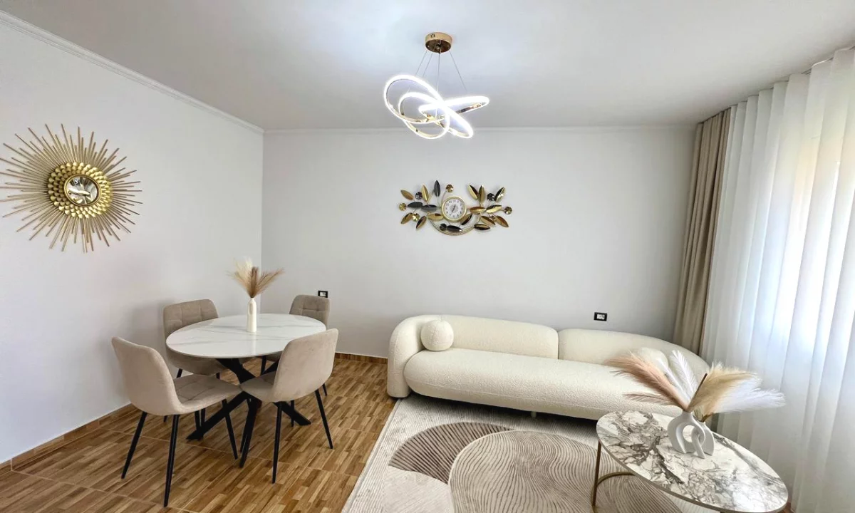 Shtepi me qera Apartament ne Tirane, 1+1, Mobilimi E mobiluar, Pagesa 400  Euro.