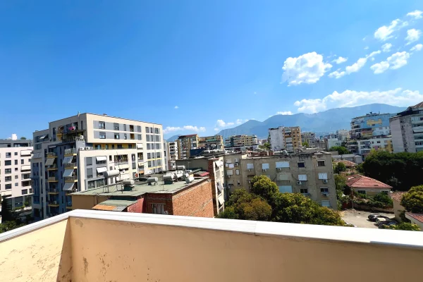 Shtepi me qera Apartament ne Tirane, 1+1, Mobilimi E mobiluar, Pagesa 550  Euro.