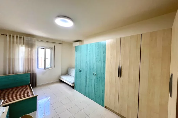 Shtepi me qera Apartament ne Tirane, 2+1, Mobilimi E mobiluar, Pagesa 120,000  Leke.