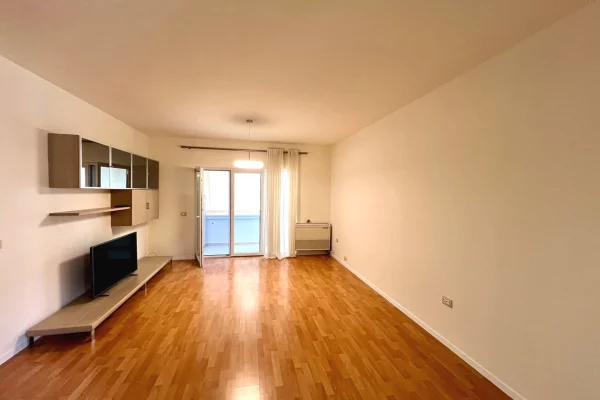 Shtepi me qera Apartament ne Tirane, 2+1, Mobilimi E mobiluar, Pagesa 120,000  Leke.