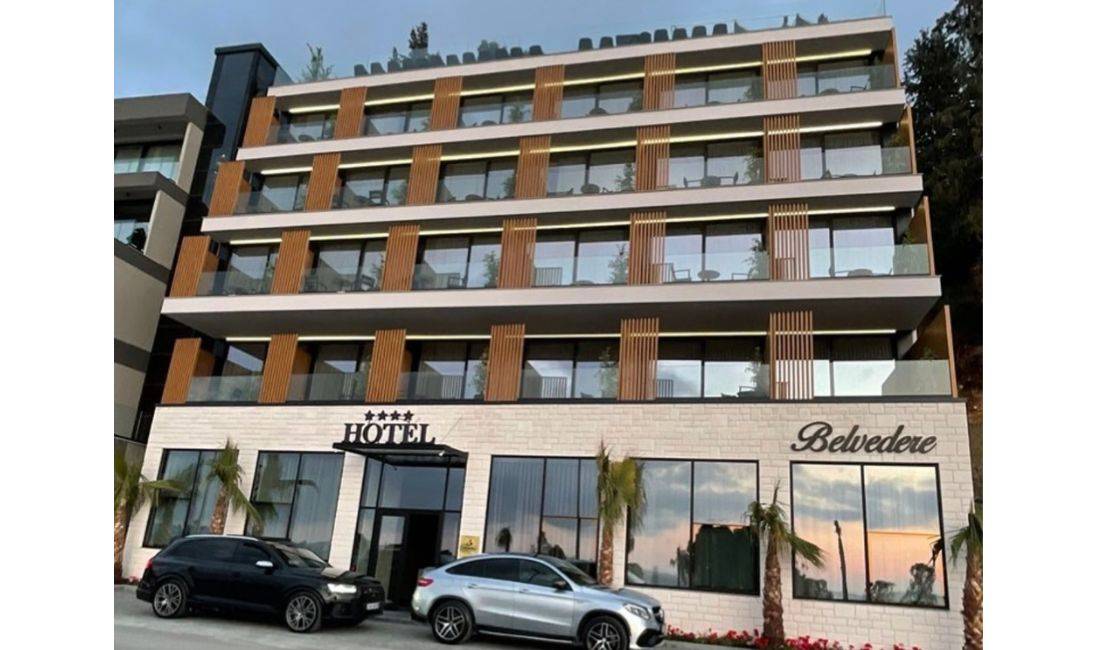 Offerte di lavoro a Valona, Profession Kamarier/e, Banakier/e , Principiante/Poca esperienza, Pagamento Trattabile.