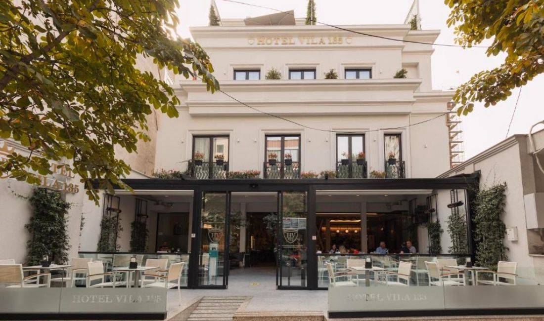 Job Offers in Tirana, Profession Kamarier/e, Banakiere , With experience, Payment By Agreement.