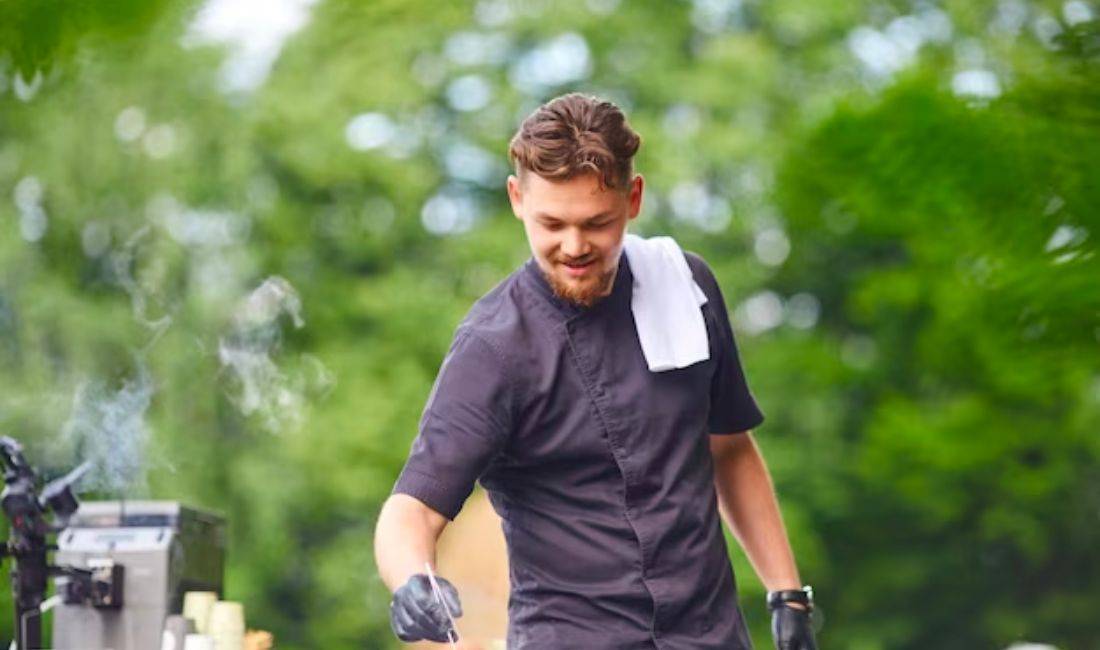 Job Offers in Tirana, Profession Zgarist, FastFood-ier dhe Sallatjer/e , With experience, Payment 70,000  Leke.