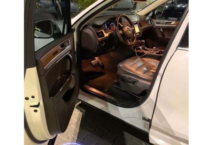 Auto in Vendita a Tirana, Tjeter, 2014 Diesel,Kambio Automatik Pagamento 19,500  Euro.