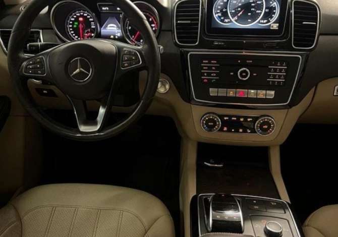 Auto in Vendita a Tirana, Mercedes-Benz, 2016 Diesel,Kambio Automatik Pagamento 25,500  Euro.