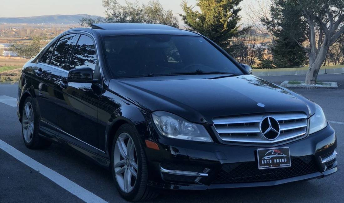 Auto in Vendita a Tirana, Mercedes-Benz, 2012 gasoline-gas,Kambio Automatik Pagamento 10,800  Euro.