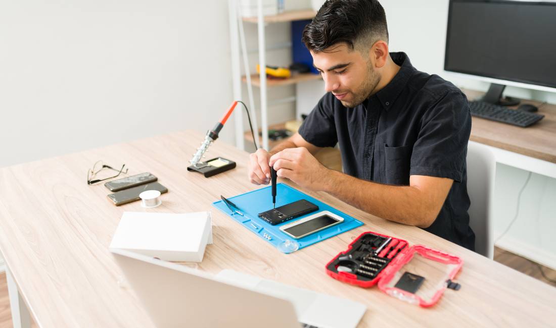 Job Offers in Tirana, Profession Teknik Celularesh , Beginner/Little experience, Payment 45,000  Leke.