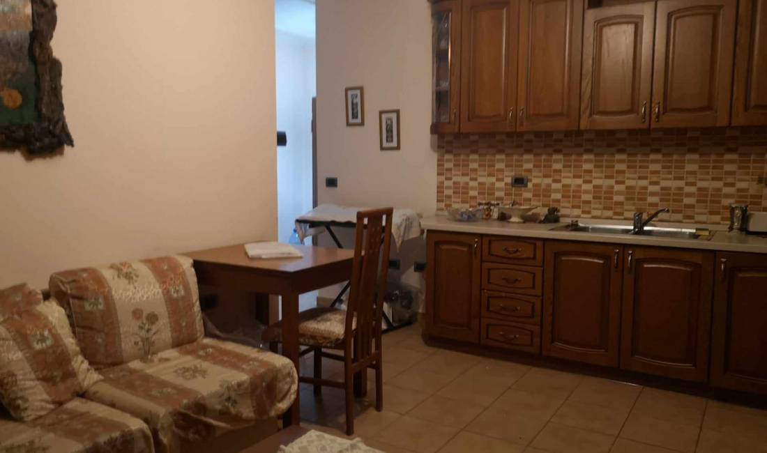 Shtepi ne shitje Apartament ne Tirane, 2+1, Mobilimi E mobiluar, Pagesa 146,000  Euro.