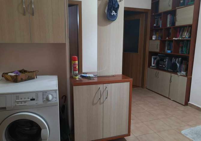 Shtepi ne shitje Apartament ne Tirane, 2+1, Mobilimi E mobiluar, Pagesa 146,000  Euro.