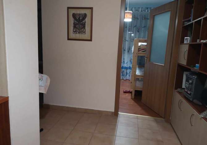 Shtepi ne shitje Apartament ne Tirane, 2+1, Mobilimi E mobiluar, Pagesa 146,000  Euro.