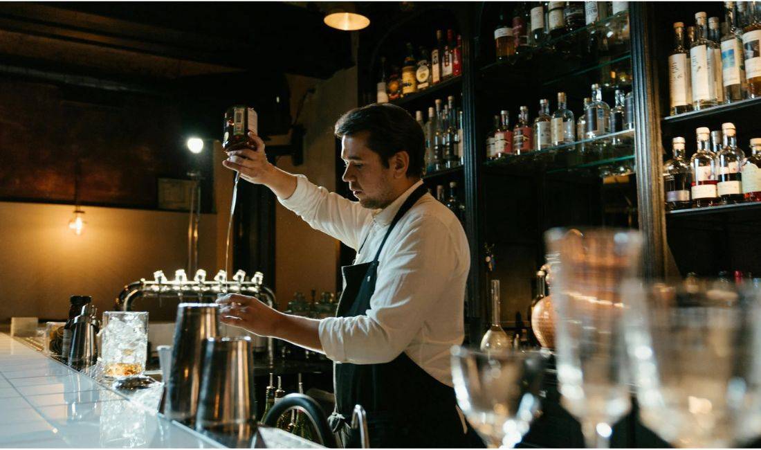 Njoftime Pune ne Tirane, Profesioni  Banakier/e dhe Sanitare , Fillestar/Pak eksperience, Pagesa Me Marreveshje.