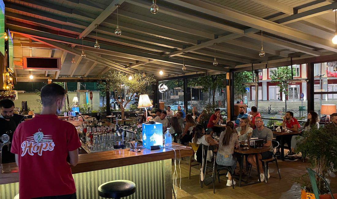 Njoftime Pune ne Tirane, Profesioni Kamarier , Fillestar/Pak eksperience, Pagesa 40,000  Leke.