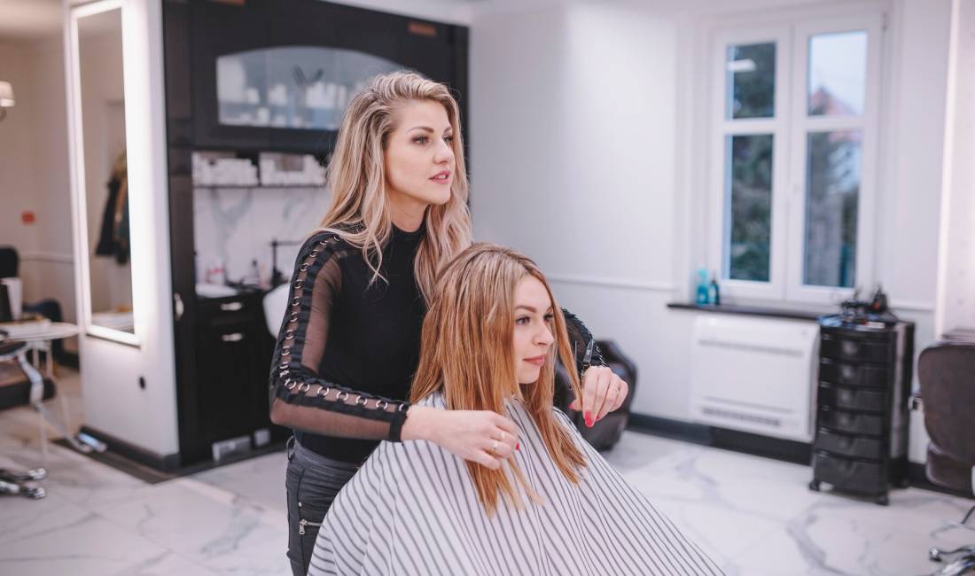 Njoftime Pune ne Tirane, Profesioni Parukiere dhe Asistente , Me eksperience, Pagesa 600  Euro.