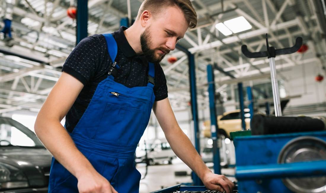 Njoftime Pune ne Tirane, Profesioni Usta/Marangoz , Me eksperience, Pagesa Me Marreveshje.