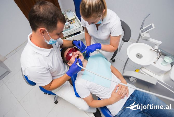 Njoftime Pune per Mjek stomatolog (Implantolog / Kirurg), Mjek stomatolog (protezist / terapi) ne Tirane