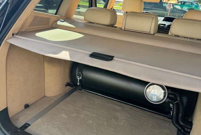 Auto in Vendita a Tirana, BMW, 2005 gasoline-gas,Kambio Automatik Pagamento 6,990  Euro.