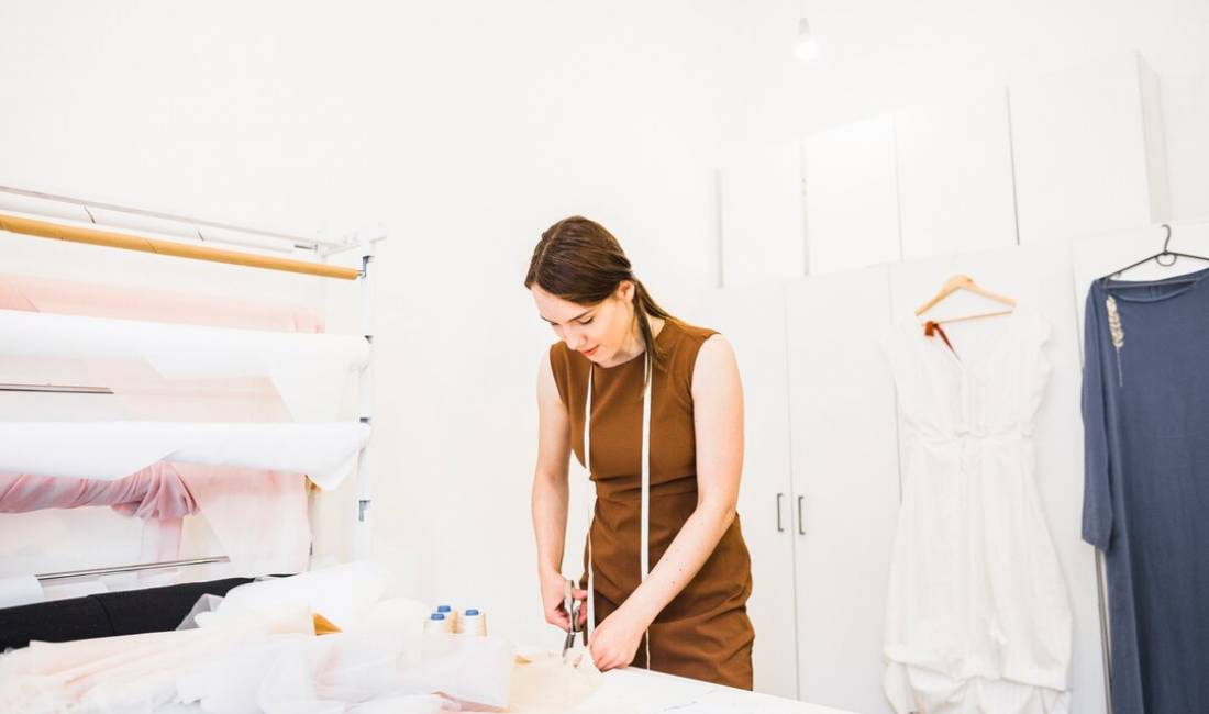 Njoftime Pune ne Tirane, Profesioni Prestare , Me eksperience, Pagesa 70,000  Leke.