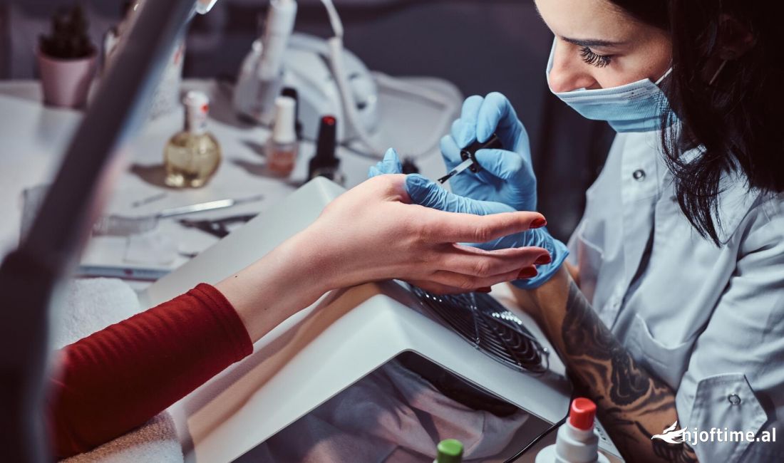 Njoftime Pune ne Tirane, Profesioni Estetiste për Thonjtë , Me eksperience, Pagesa Me Marreveshje.