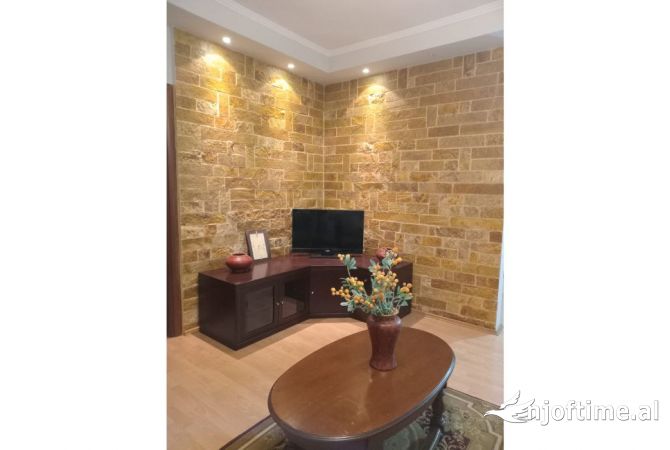 Apartament me Qera - Fresku