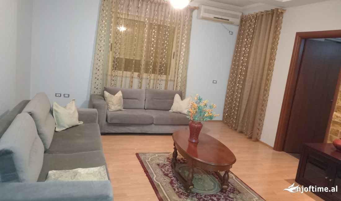Shtepi me qera Apartament ne Tirane, 1+1, Mobilimi E mobiluar, Pagesa 400  Euro.