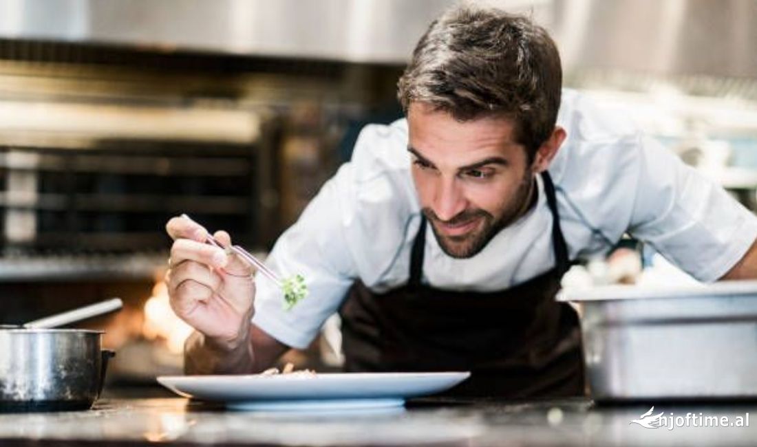 Njoftime Pune ne Tirane, Profesioni Kuzhiner, Ndihmes kuzhinier/e , Me eksperience, Pagesa Me Marreveshje.