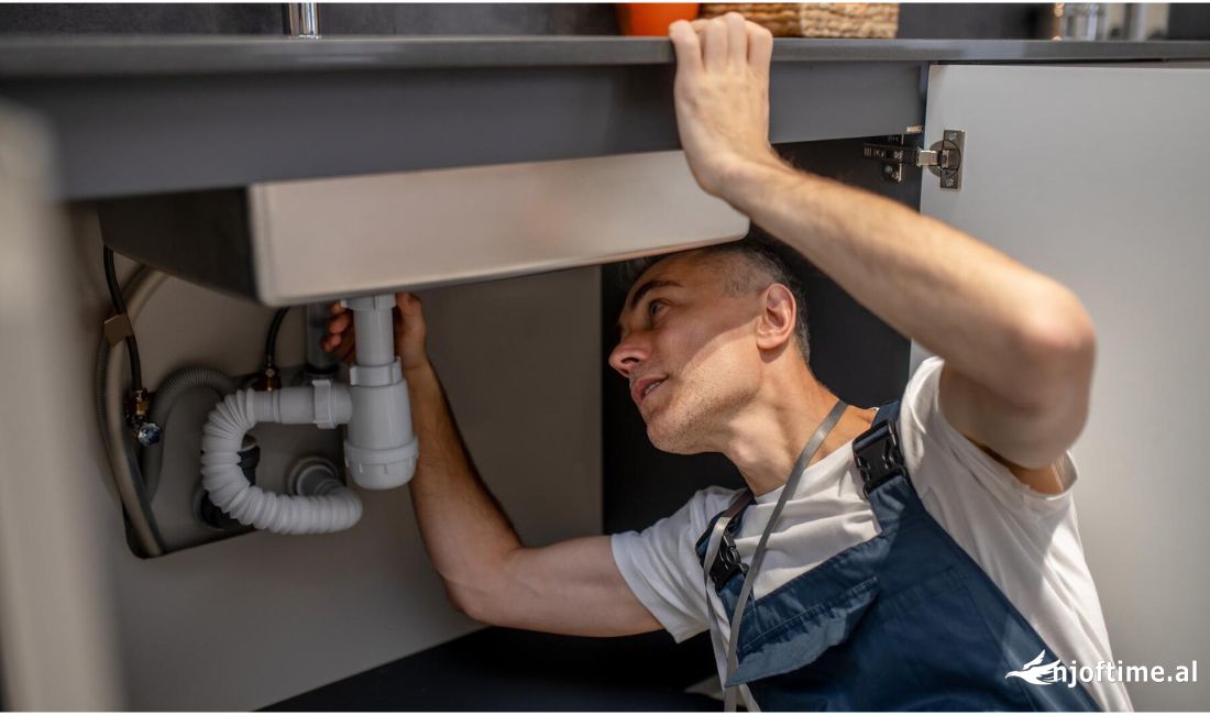 Teknik hidraulik per riparime, zevendesim tubacionesh, pastrime kanalizimesh dhe zhbllokime