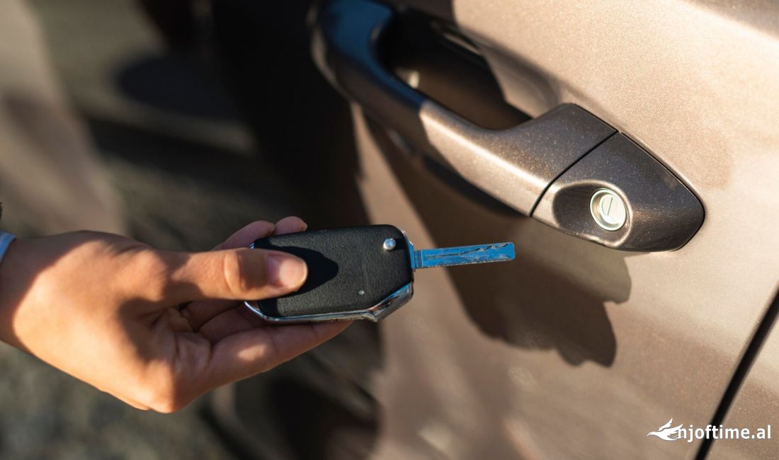 Riparim, zevendesim, programim celesash per makinen tuaj