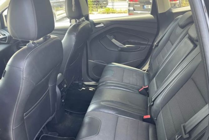 Makina ne shitje ne Tirane, Ford, 2014 Diesel,Kambio Automatik Pagesa 8,500  Euro.