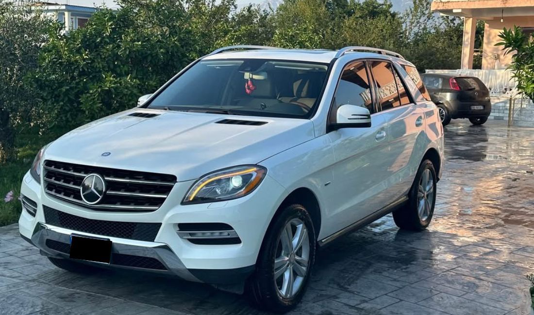 Makina ne shitje ne Tirane, Mercedes-Benz, 2013 Diesel,Kambio Automatik Pagesa 17,500  Euro.