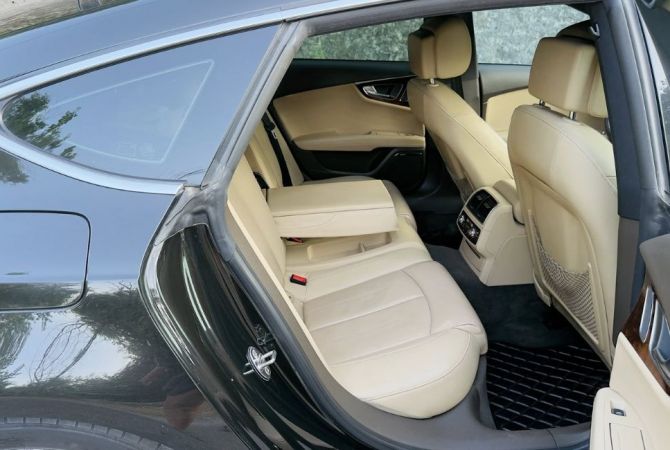 Auto in Vendita a Tirana - 13,300 Euro