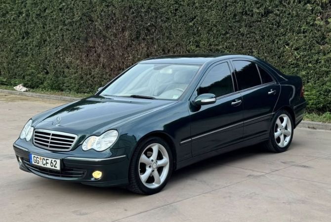 Auto in Vendita a Tirana - 5,200 Euro