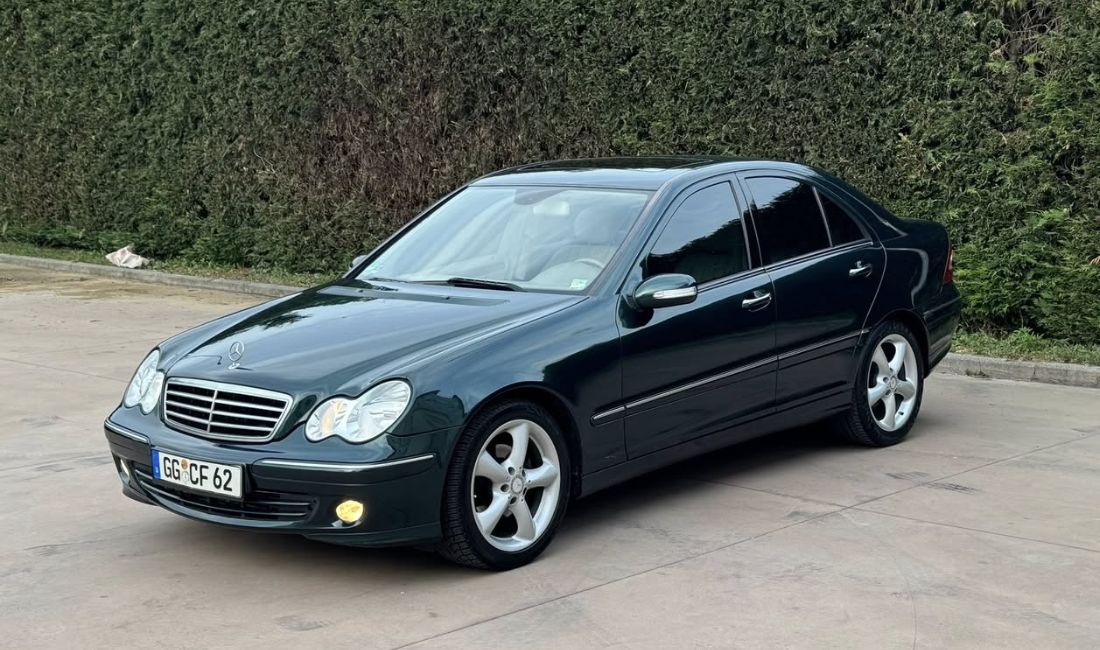 Makina ne shitje ne Tirane, Mercedes-Benz, 2005 Diesel,Kambio Automatik Pagesa 5,200  Euro.