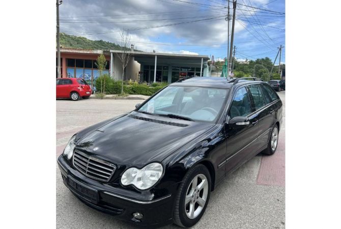 Auto in Vendita a Tirana - 3,700 Euro