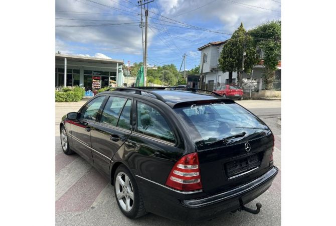 Auto in Vendita a Tirana - 3,700 Euro