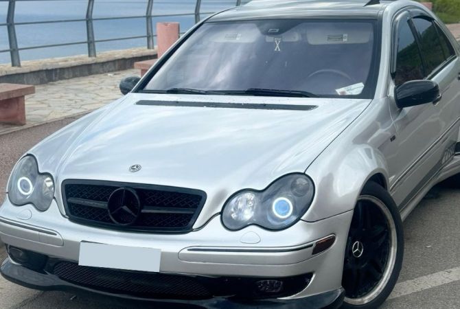 Auto in Vendita a Tirana - 7,500 Euro