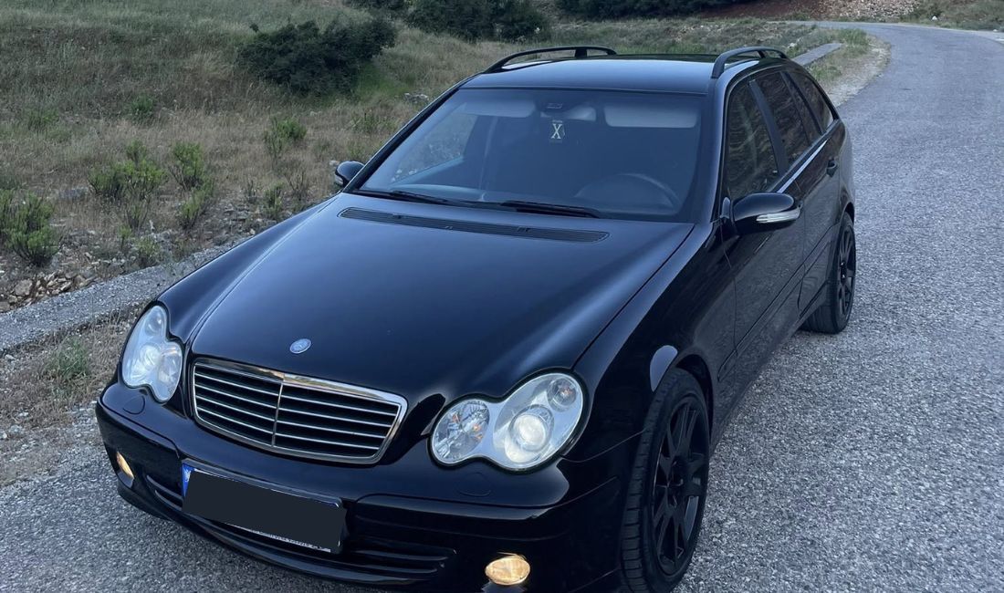 Makina ne shitje ne Tirane, Mercedes-Benz, 2006 Diesel,Kambio Automatik Pagesa 4,200  Euro.