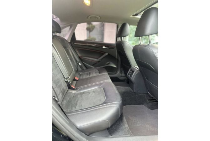 Makina ne shitje ne Tirane, Volkswagen, 2015 Diesel,Kambio Automatik Pagesa 8,500  Euro.