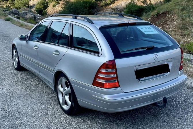 Auto in Vendita a Tirana - 4,400 Euro