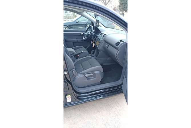 Auto in Vendita a Tirana - 8,900 Euro