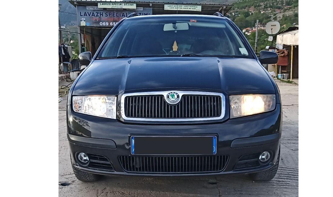 Makina ne shitje ne Tirane, Skoda, 2007 Diesel,Kambio Automatik Pagesa 3,500  Euro.